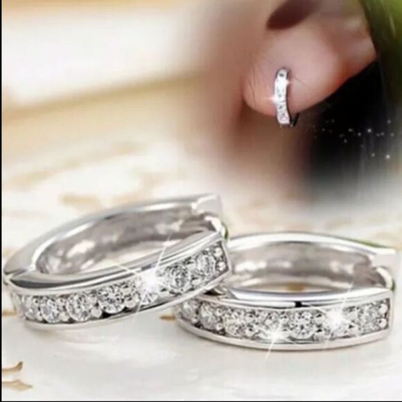 The Mini Sparkle Hoop earrings in 925 and cubic zirconia - Picture 2 of 4